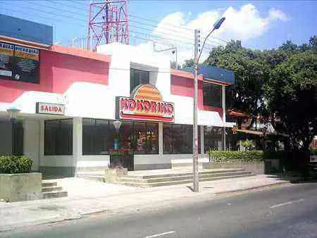Restaurante Kokoriko Calle 8a con avenida Cero.