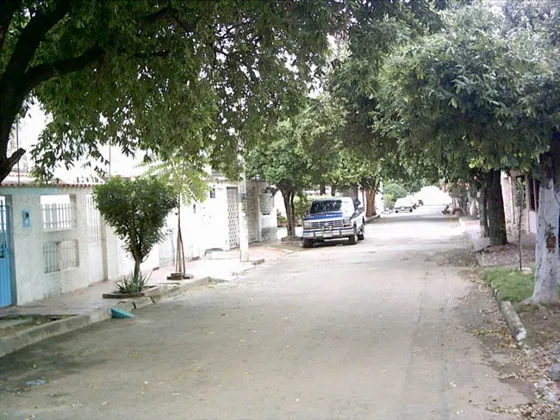 Barrio Santa Clara. A orillas del río Pamplonita, junto al Puente San Rafael.