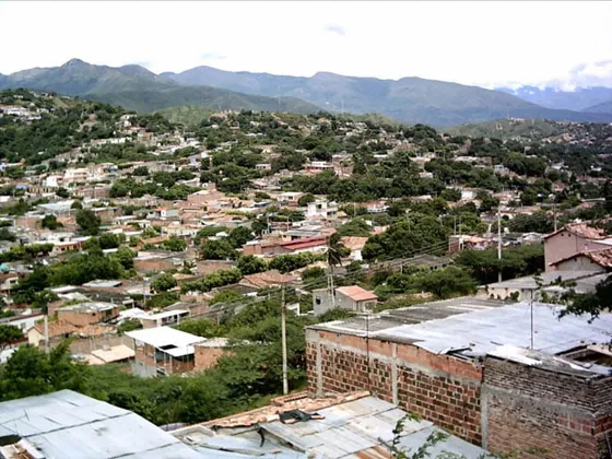 Barrio Alfonso López visto desde La Columna Padilla.