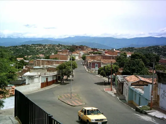 Redoma donde convergen los barrios Circunvalación, Alfonso López y Contento.