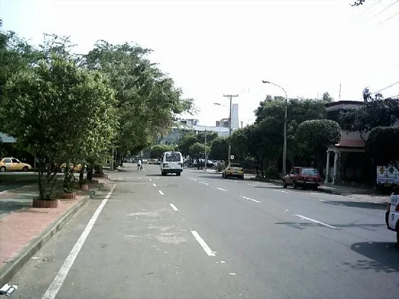 Avenida 1a con calle 19.
