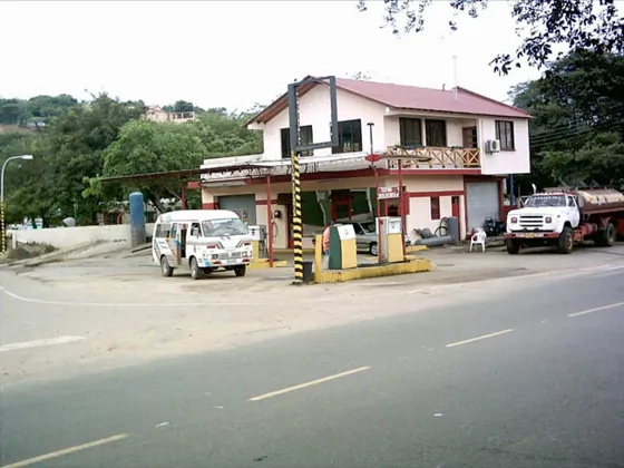 Estación de gasolina San Rafael. Barrio San Rafael.
