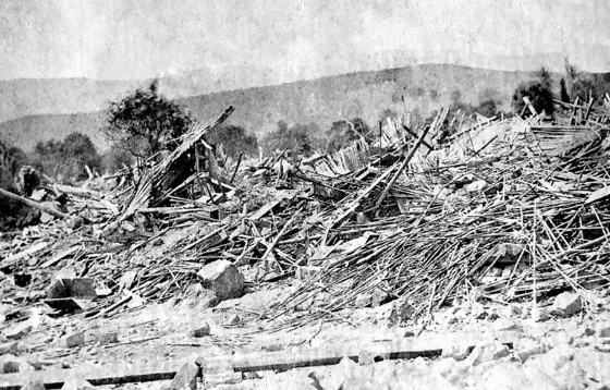 Terremoto. Mayo 18 de 1875. Terrible transformación, nada existe de lo que había, solo se escuchan los lamentos que salen de entre las ruinas. Fuente: Cámara de Comercio de Cúcuta.