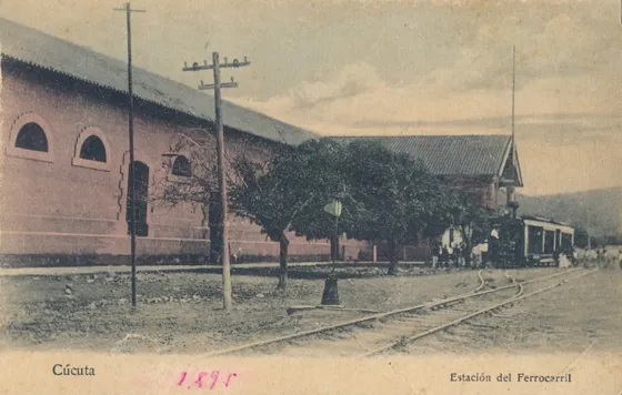 Estación del Ferrocarril 1895. Foto donada por el doctor Virgilio Durán Martínez