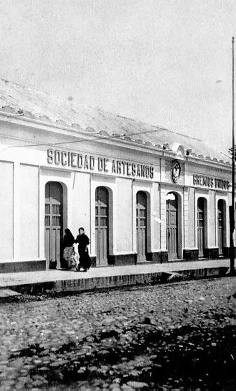 Confraternidad de Artesanos y escuela Gremios Unidos. Fundada en 1910. También fue sede por la década 1980 de la Universidad Libre y hoy en día funciona una escuela de danzas y un centro de validación de estudios, pero se encuentra en total deterioro, partes de su techo y paredes se han derrumbado. Lástima que un edificio que ha representado tanto para nuestra ciudad termine sus días tan tristemente ante la indiferencia y abandono gubernamental y ciudadano.