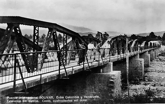 Puente Internacional Bolívar. En la frontera con Venezuela. Que unía a Colombia con San Antonio del Táchira.