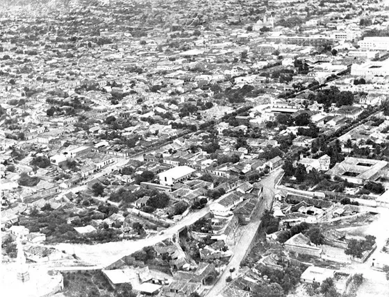 Panorámica de Cúcuta desde Cristo Rey. Década del 50.