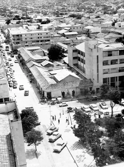 333_Calle 11 Esquina Avenida 6. Década del 60.