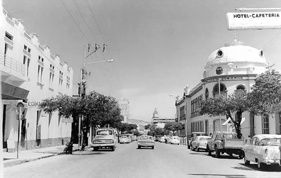 Avenida 5a entre Calles 14 y 15.