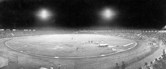 Celebración de un partido de fútbol en el Estadio General Santander, durante la década de los 60.