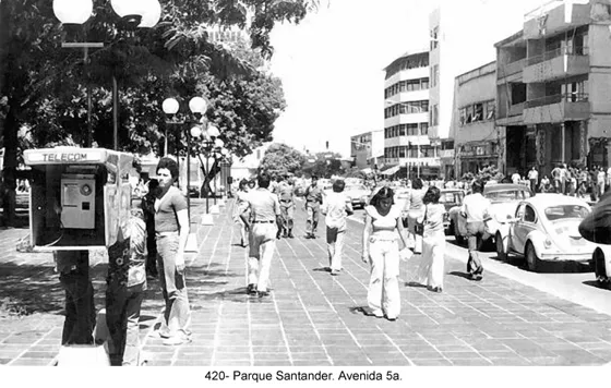 Parque Santander. Avenida 5a.