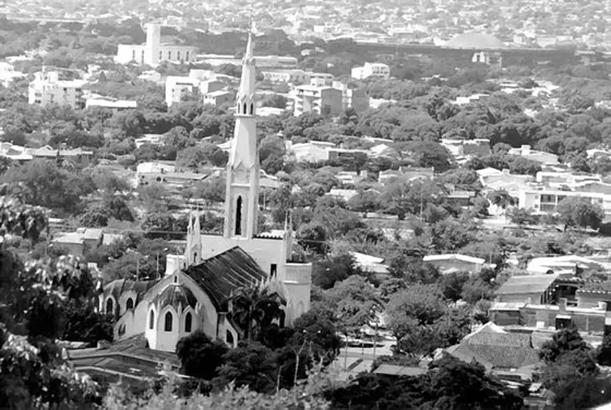 Iglesia San Luís Gonzaga en el Barrio San Luis de Cúcuta. Década del 80.