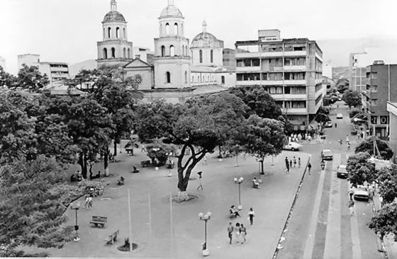 Parque Santander. Calle 11. Década 90.