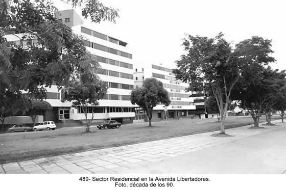 Sector Residencial en la Avenida Libertadores. Foto, década de los 90.