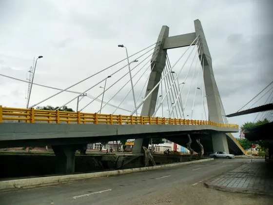 Nuevo Puente Elevado en el cruce de la av. 5ª con Diagonal Santander