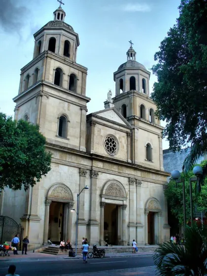 Catedral San José de Cúcuta Av. 5ª con calles 10 y 11