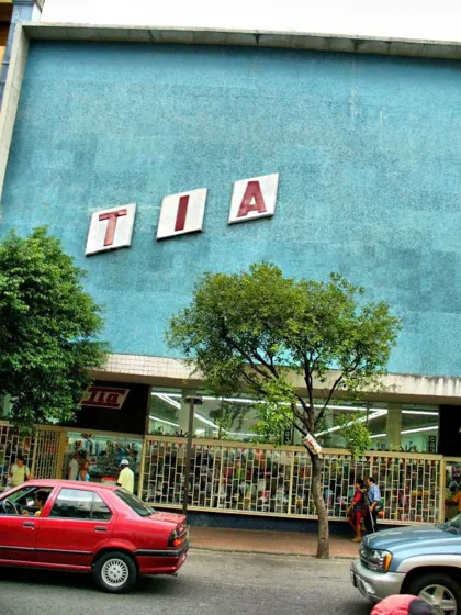 Almacén Tía único sobreviviente de los grandes almacenes de la década del 70