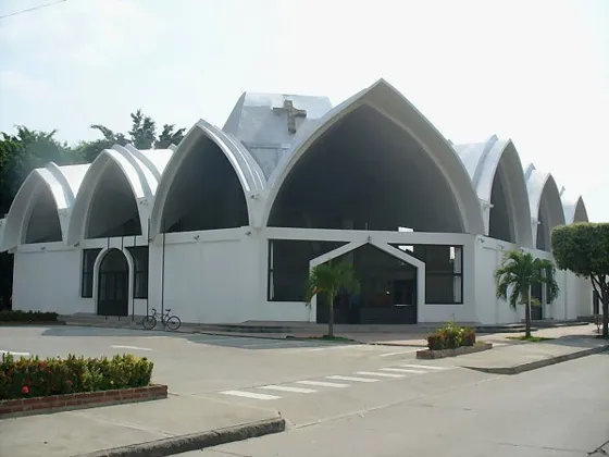 Iglesia Santo Domingo Sabio en el barrio Ceiba II