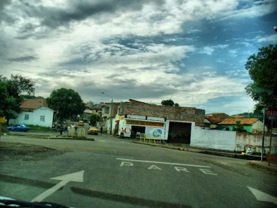 Entrada al Barrio Loma de Bolívar