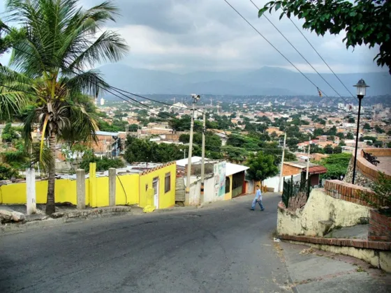 Vista de Cúcuta desde lo alto del Barrio Loma de Bolívar