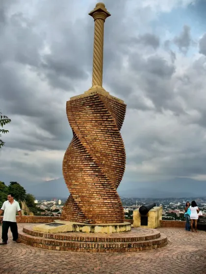 Monumento a la Batalla de Cúcuta Barrio Loma de Bolívar