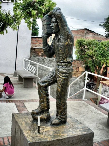 Homenaje al trabajo Barrio San Miguel