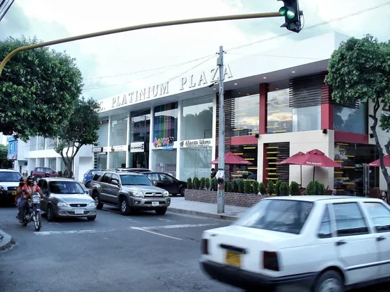 Centro Comercial Platinium Plaza