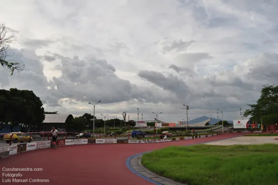 Patinódromo en la Avenida Libertadores. Cúcuta