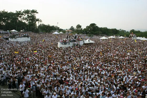 Recordando el concierto Paz sin Fronteras organizado por Juanes en el 2008 en el puente Internacional Simón Bolívar.