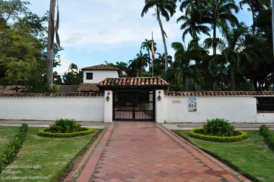 Casa del general Francisco de Paula Santander en Villa del Rosario. VisualLightBox. corn