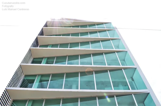 Edificio Jericó. Avenida 1 entre calles 16 y 15. Cúcuta