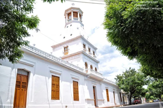 Fachada Torre del Reloj sede de la Casa de la Cultura. Calle 13 entre avenidas 3 y 4. Cúcuta