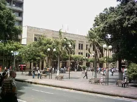 Parque Santander. Al fondo el Parque de Santander.