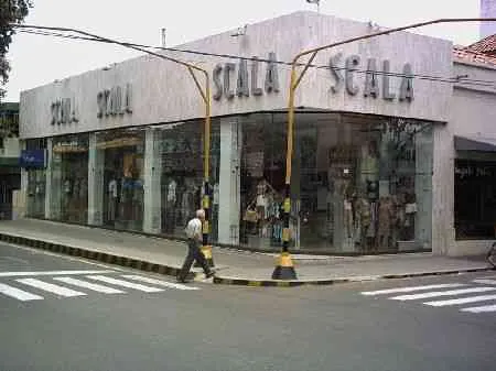 Calle 10 con avenida 2a.