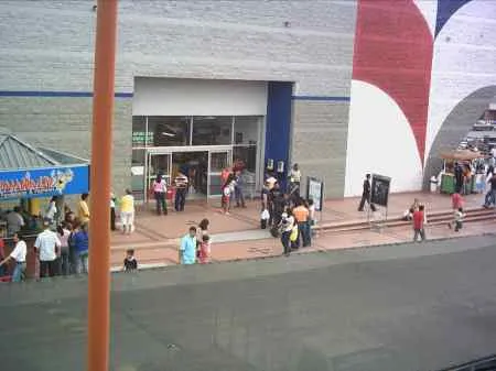 Almacén El Vivero.