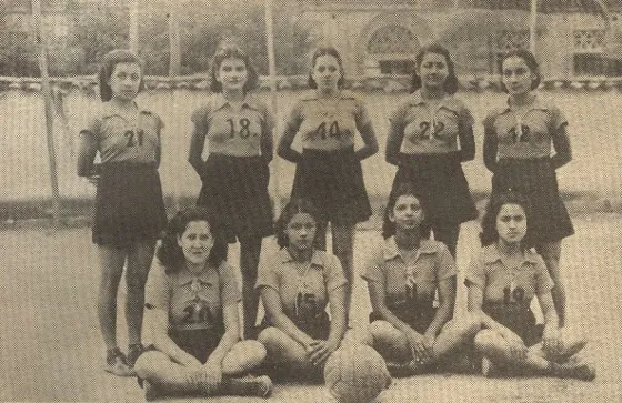 María Elena Cuberos, Gisela Porras, Delfina Maldonado, Carmen Sofía Durán, Rita Villalta, Alicia Otero, Teresa Cuberos, Domitila Chaustre y Nohemí Otero. Equipo Norsander 1940