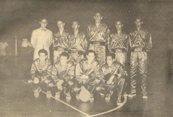 Norte Campeón. De pie de izquierda a derecha: Kan entrenador, Roque Peñaloza, Ciro Medina, Hernán Gómez, Carlos "primor" Colmenares,, Juan de Dios Joves. Agachados: Juan Vargas, Julio César Vargas, Gustavo Martínez y Alfonso Rodríguez. Diciembre 1954