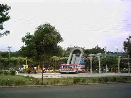 Parque de diversiones en el Malecón