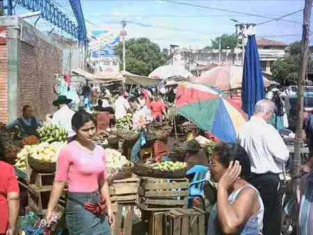 Exterior del Mercado La Sexta