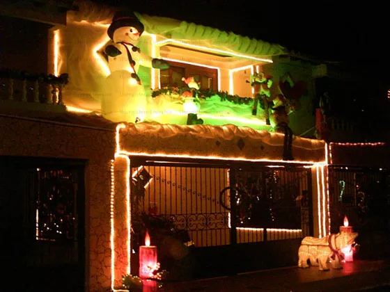 Una de las casas del barrio mejor decorado esta navidad Barrio Ceiba II