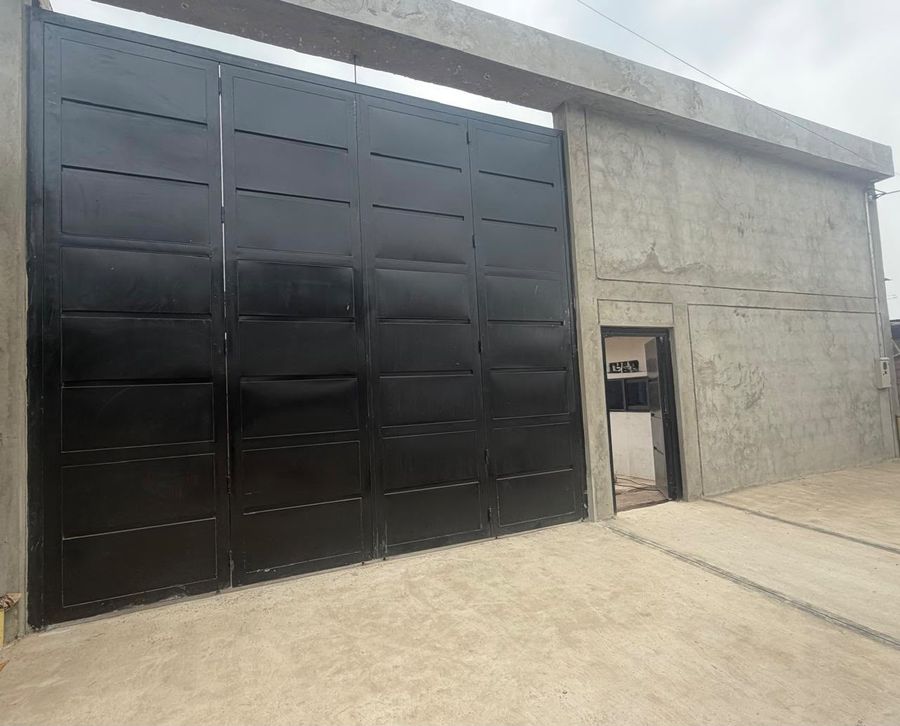 Interior de bodega de 400 metros cuadrados en venta, El Salado Cúcuta